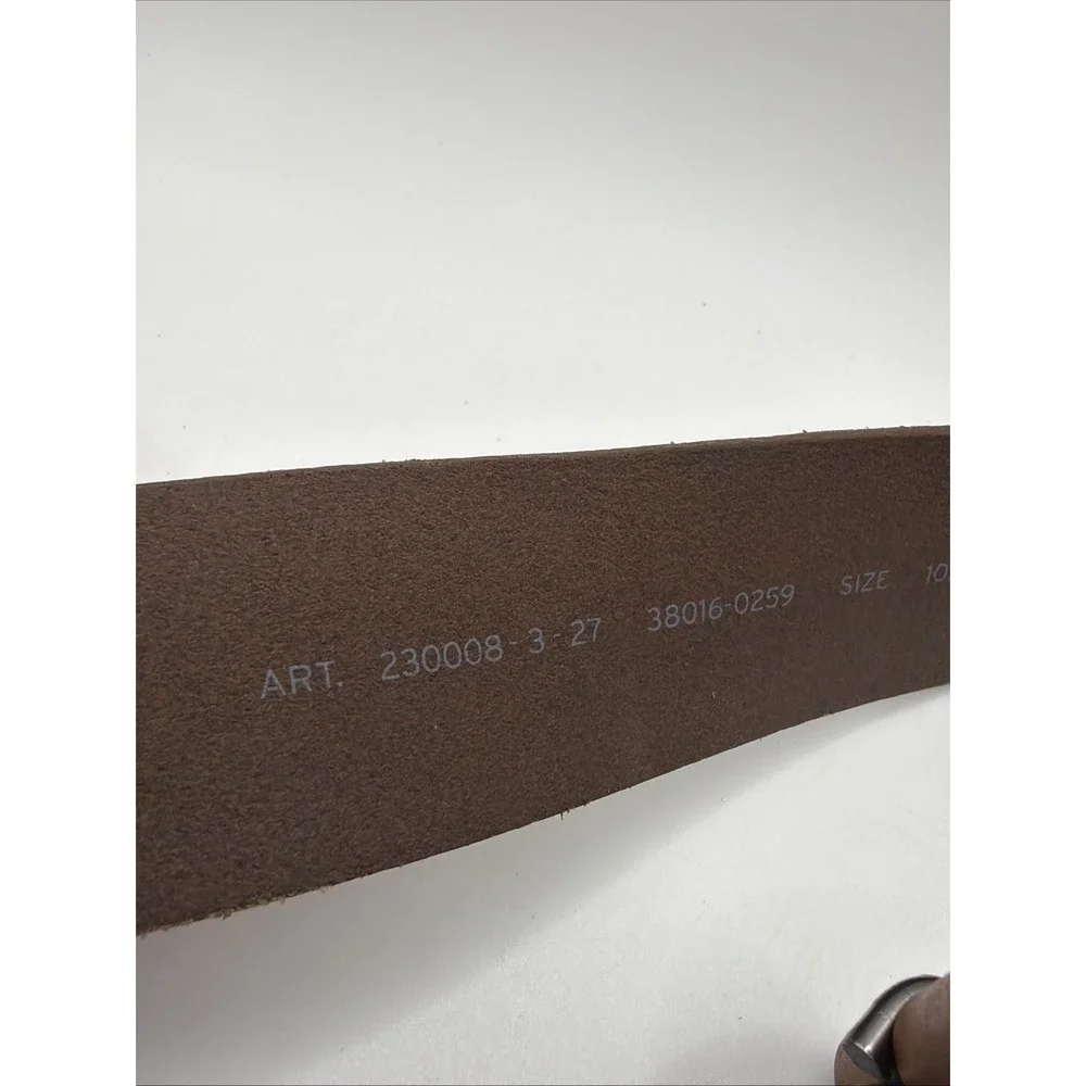 Levis Leather Belt Mens 42 Brown Bovine Leather Classic Casual Silver‎ Buckle
